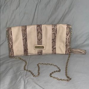 EUC Steve Madden Crossbody Clutch